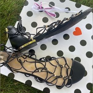 Super Cute Unisa Black Strappy Gold-Accented Sandals Flats  Sz 9